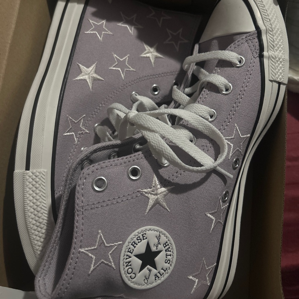 Converse  Sneakers